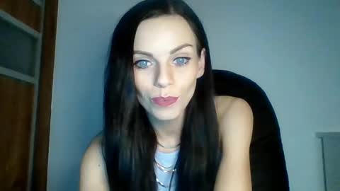 Cassie online show from 02/10/25, 07:17
