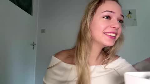 Olivia online show from 02/23/26, 08:12