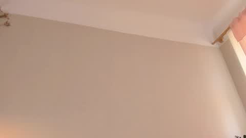  cassandra  online show from 09/19/25, 01:12