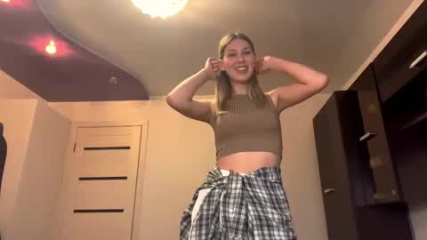 Snapshot of cassondrahodo chatting on 03/27/26, 02:17 Kate online show from 03/27/26, 02:17