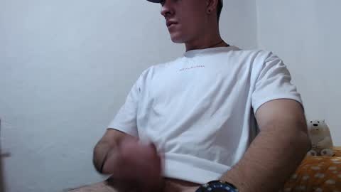 Snapshot of casteryx chatting on 02/07/25, 04:27 Juan online show from 02/07/25, 04:27