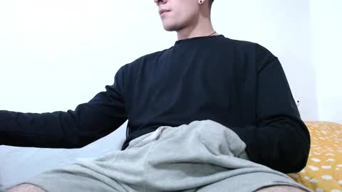 Snapshot of casteryx chatting on 02/19/25, 01:29 Juan online show from 02/19/25, 01:29