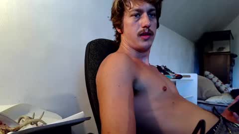 Snapshot of castration40 chatting on 10/04/25, 09:24 castration40 online show from 10/04/25, 09:24