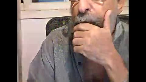 Snapshot of casual53 chatting on 10/16/25, 01:39 casual53 online show from 10/16/25, 01:39