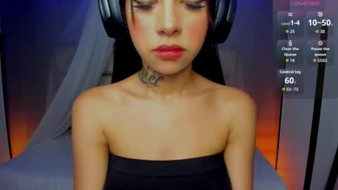 Snapshot of cat_kitty18 chatting on 03/05/26, 06:59 Lorena Saenz online show from 03/05/26, 06:59