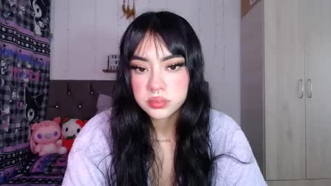 Snapshot of cat_mila_ chatting on 09/15/25, 01:27 Mila online show from 09/15/25, 01:27