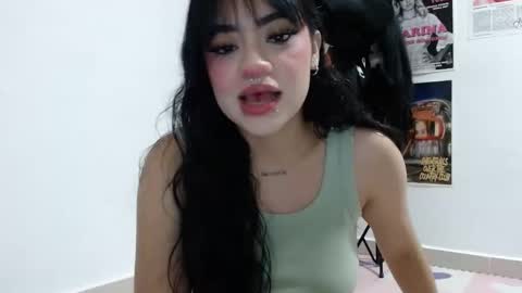 Snapshot of cat_mila_ chatting on 10/24/25, 03:36 Mila online show from 10/24/25, 03:36