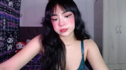 Snapshot of cat_mila_ chatting on 10/29/25, 06:15 Mila online show from 10/29/25, 06:15