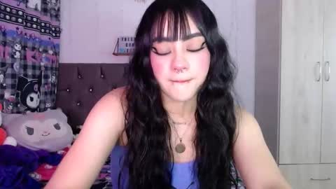 Snapshot of cat_mila_ chatting on 11/08/25, 05:18 Mila online show from 11/08/25, 05:18