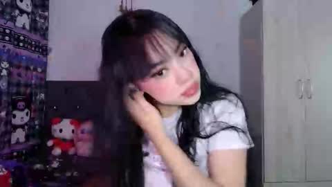 Snapshot of cat_mila_ chatting on 11/20/25, 04:56 Mila online show from 11/20/25, 04:56