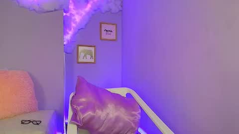 Snapshot of cat_nasty chatting on 10/15/25, 09:37 cat_nasty online show from 10/15/25, 09:37