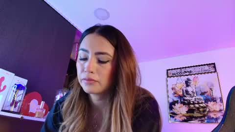 Snapshot of cata_alvarezz chatting on 06/13/26, 04:38 catalina online show from 06/13/26, 04:38