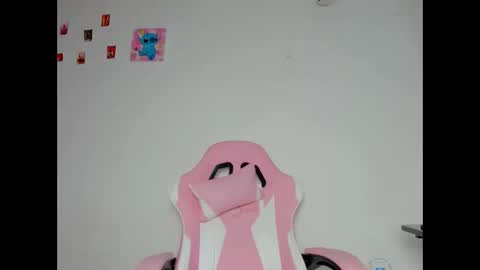 Snapshot of cata_bloom chatting on 02/24/26, 12:36 cata bloom online show from 02/24/26, 12:36