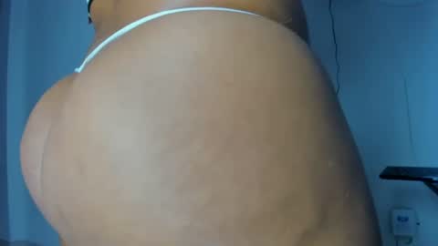 Snapshot of cata_bloom chatting on 03/14/26, 08:09 cata bloom online show from 03/14/26, 08:09