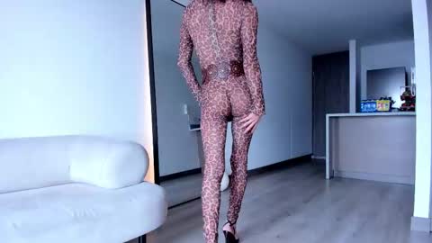 Snapshot of cata_n_cami chatting on 02/28/26, 06:31 cata_n_cami online show from 02/28/26, 06:31