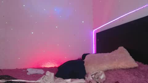 Snapshot of cata_robets chatting on 03/05/26, 01:01 cata online show from 03/05/26, 01:01