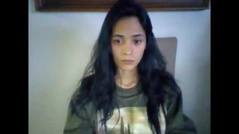 Snapshot of cata_sexy2410 chatting on 12/31/24, 04:38 cata_sexy2410 online show from 12/31/24, 04:38