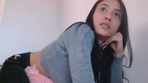 Snapshot of cata_sexy2410 chatting on 03/07/25, 09:17 cata_sexy2410 online show from 03/07/25, 09:17