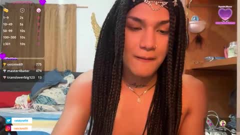 Snapshot of catafitt_1 chatting on 12/22/25, 05:48 catalyna fitness online show from 12/22/25, 05:48