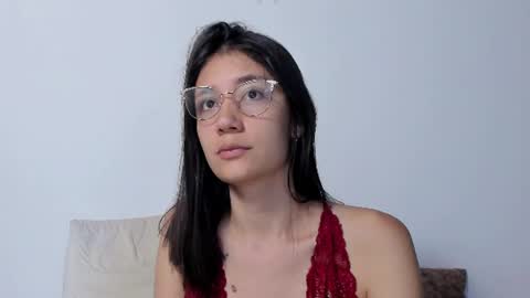 Snapshot of catalella_0 chatting on 06/15/26, 11:01 Catalella online show from 06/15/26, 11:01