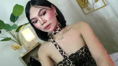 CatalenaX online show from 09/14/25, 03:22