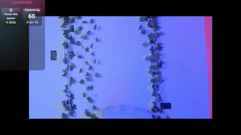 Snapshot of cataleya19__ chatting on 12/23/25, 10:13 cataleya19__ online show from 12/23/25, 10:13