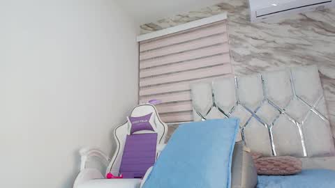 Snapshot of cataleya__ebony chatting on 06/04/26, 03:01 cataleya online show from 06/04/26, 03:01