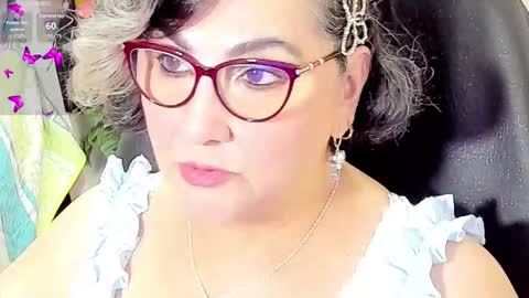 Snapshot of cataleya_mom_ chatting on 03/28/26, 03:06 cataleya online show from 03/28/26, 03:06