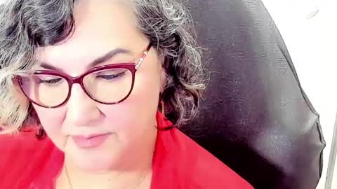 Snapshot of cataleya_mom_ chatting on 05/16/26, 11:57 cataleya online show from 05/16/26, 11:57