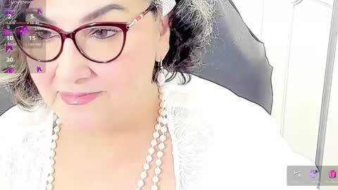 Snapshot of cataleya_mom_ chatting on 05/30/26, 12:52 cataleya online show from 05/30/26, 12:52