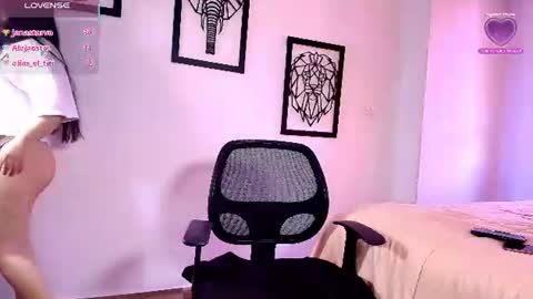 Snapshot of cataliina_santhana chatting on 06/23/26, 04:38 Catalina online show from 06/23/26, 04:38