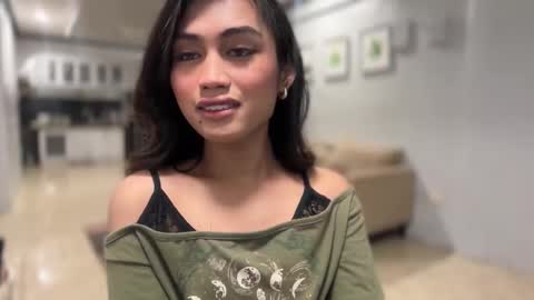 catalina2605 online show from 11/05/25, 10:43