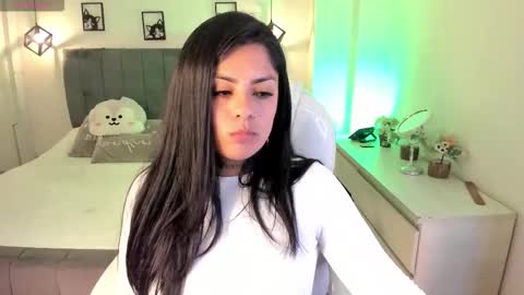 Snapshot of catalina_naughtyy chatting on 09/11/25, 03:06 Catalina online show from 09/11/25, 03:06