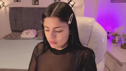 Snapshot of catalina_naughtyy chatting on 10/19/25, 12:39 Catalina online show from 10/19/25, 12:39