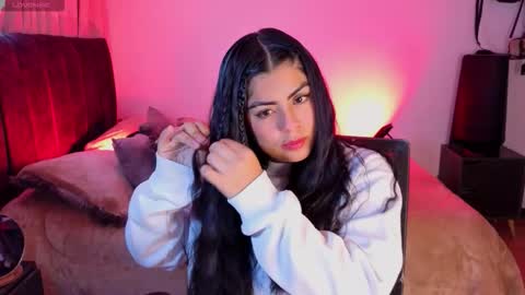 Snapshot of catalina_naughtyy chatting on 02/02/26, 07:01 Catalina online show from 02/02/26, 07:01