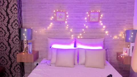 CatalinnaThompson online show from 01/29/25, 12:02