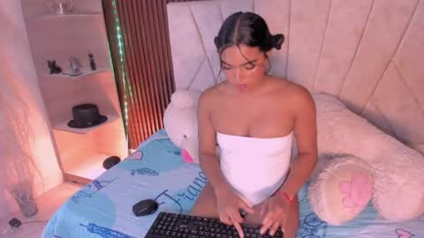Snapshot of catalleya_f chatting on 05/11/26, 08:17 catalleya_f online show from 05/11/26, 08:17