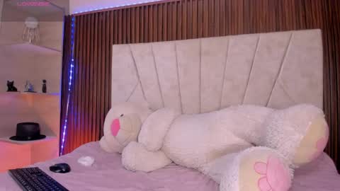 Snapshot of catalleya_f chatting on 05/14/26, 07:53 catalleya_f online show from 05/14/26, 07:53