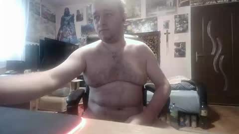 Snapshot of catap85 chatting on 09/14/25, 12:37 cata85 online show from 09/14/25, 12:37