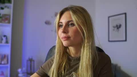 Snapshot of catecrago_ chatting on 02/13/25, 01:59 catecrago online show from 02/13/25, 01:59