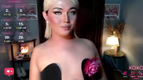 Snapshot of catherine_louise chatting on 10/01/25, 02:39 cath online show from 10/01/25, 02:39