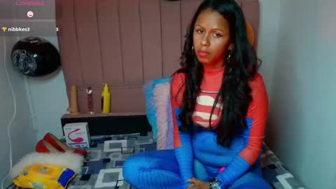 Snapshot of catherine_mature45 chatting on 10/24/25, 05:09 Catherine online show from 10/24/25, 05:09