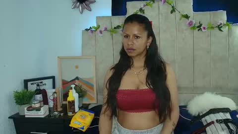 Snapshot of catherine_mature45 chatting on 11/13/25, 06:51 Catherine online show from 11/13/25, 06:51