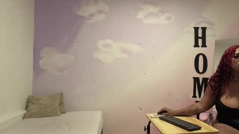 Snapshot of catherine_smith_ chatting on 09/17/25, 10:39 Catherine online show from 09/17/25, 10:39