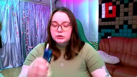 Snapshot of catherineclaire chatting on 05/06/26, 03:28 catherineclaire online show from 05/06/26, 03:28