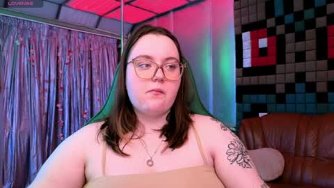 Snapshot of catherineclaire chatting on 05/19/26, 04:35 catherineclaire online show from 05/19/26, 04:35