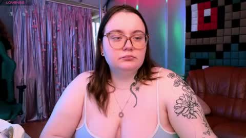 Snapshot of catherineclaire chatting on 05/20/26, 02:34 catherineclaire online show from 05/20/26, 02:34