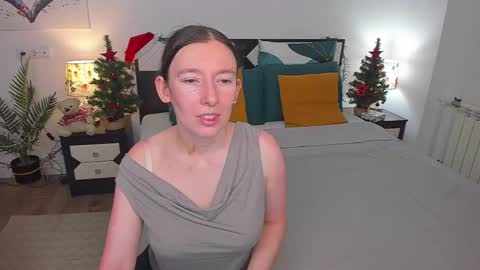 Snapshot of catherinewalls chatting on 01/10/25, 05:05 Catrin online show from 01/10/25, 05:05