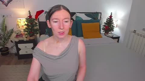 Snapshot of catherinewalls chatting on 01/11/25, 05:41 Catrin online show from 01/11/25, 05:41