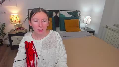 Snapshot of catherinewalls chatting on 02/10/25, 03:35 Catrin online show from 02/10/25, 03:35